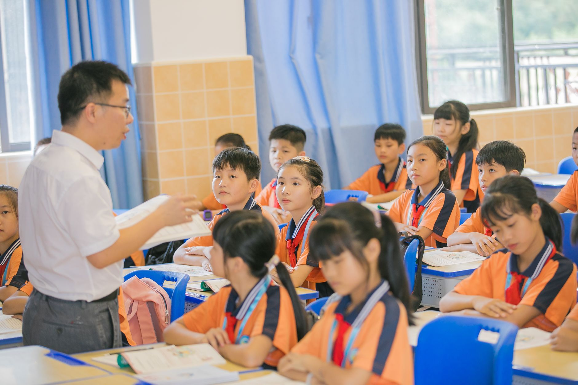 Mấy tuổi có thể học được lập trình? Góc nhìn từ STEM hiện đại
